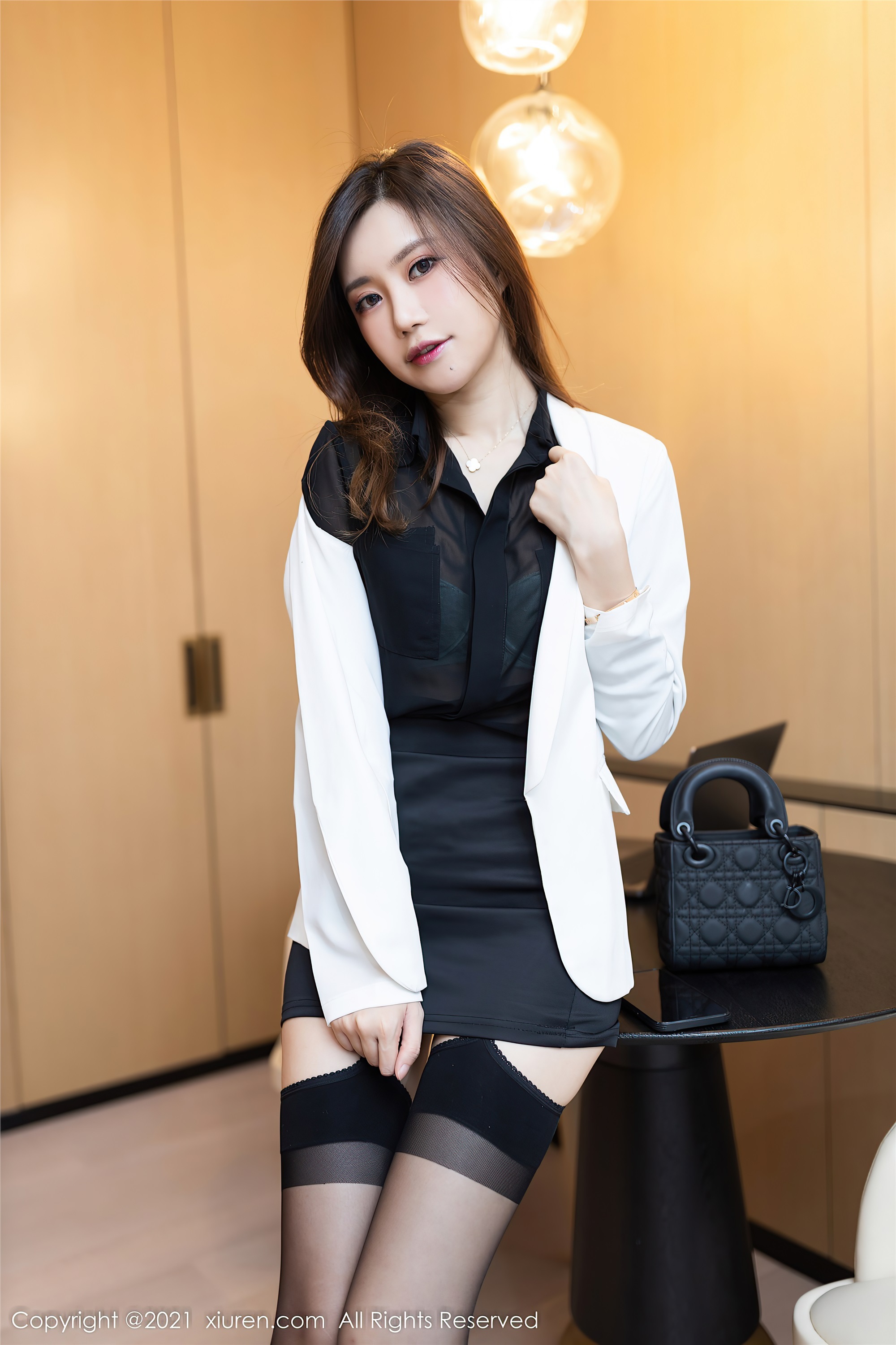 Xiuren秀人网 2021.11.30 NO.4285 绮里嘉ula